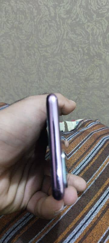 oppo f 19 pro 0