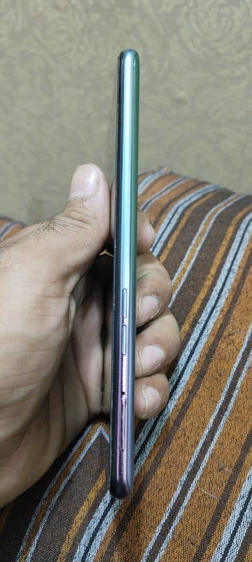 oppo f 19 pro 1