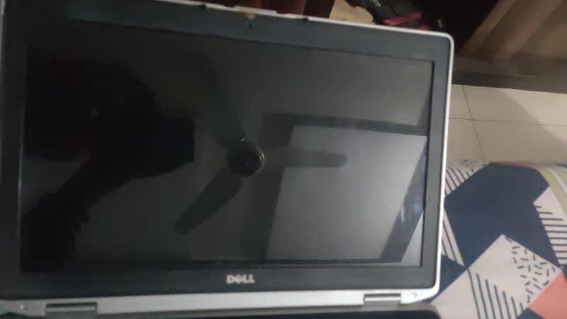 Dell latitude E6520 3