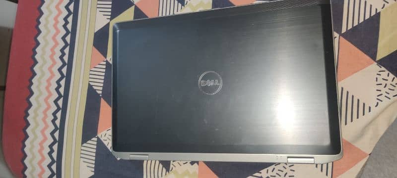 Dell latitude E6520 5