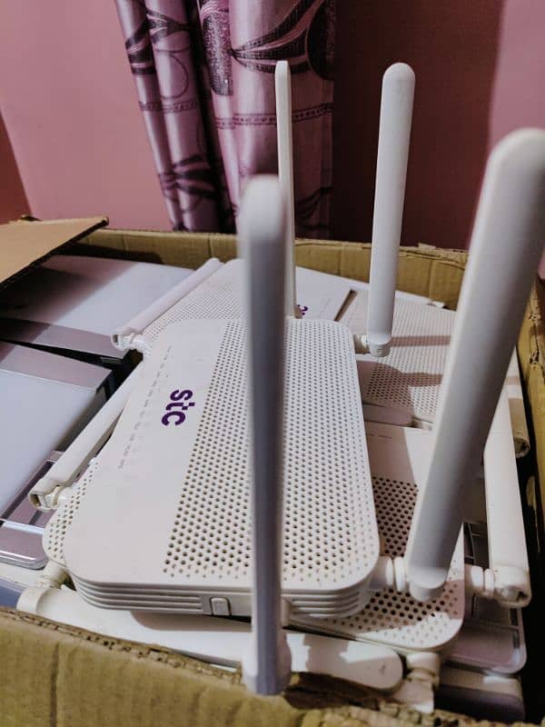 HUAWEI Fiber EPON/GPON SUPPORTED DUAL BAND AC 1750 5