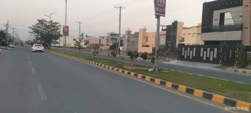 10 Marla Residential Plot for sale in Al Rehman Garden Phase 2 Lahore 5