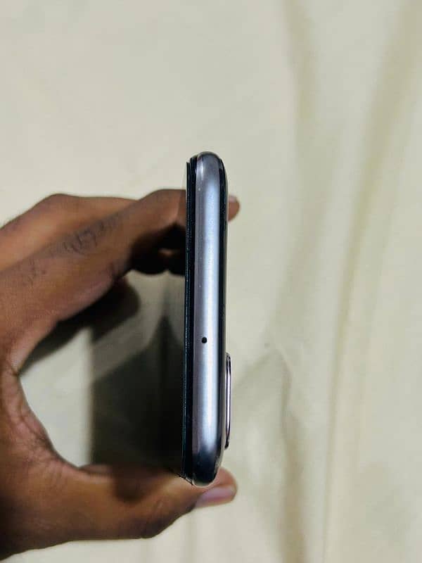 Huawei Nova 7i in Good Condition 4