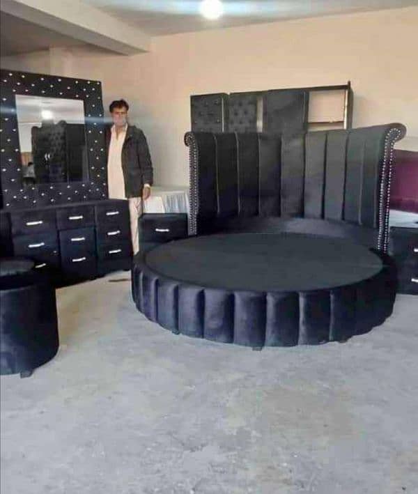 Ye bed with stood  circle design ma hamari khud ki bani hai 7