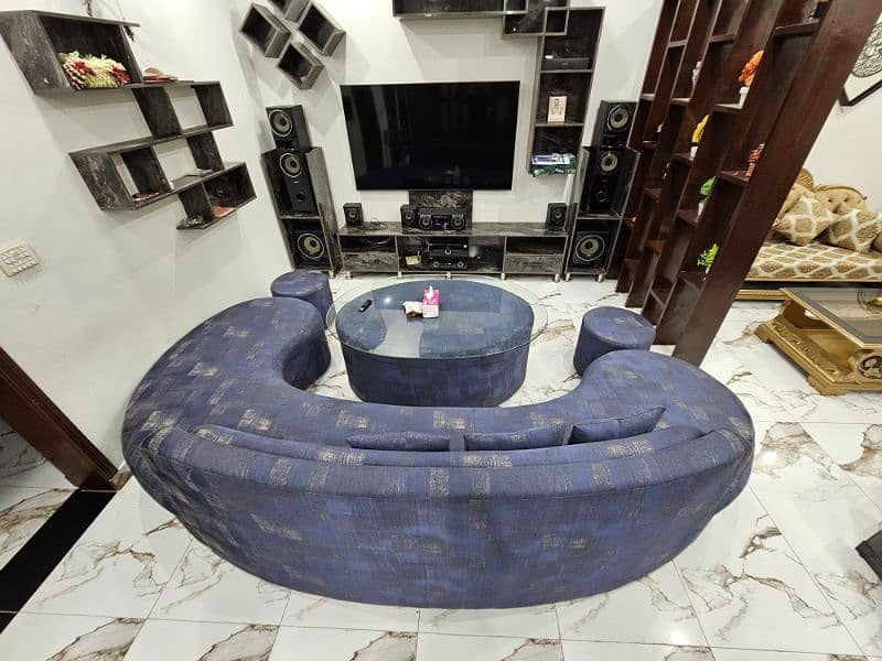 ROUND SHAPE SOFA WITH 2 SOFA STOLE 0