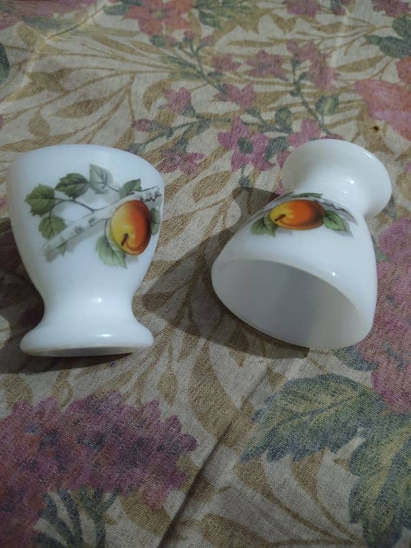 ARCOPAL france egg holders 1