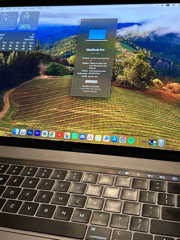 Macbook Pro 2018 15 inch i7 2