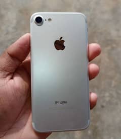 Iphone 7 PTA Aproved /128 GB Orignal  FINAL RS"15000 HAMZA SHUGHAR MIL