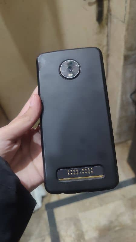 Motorola Z4 good quality in reasonable price 9