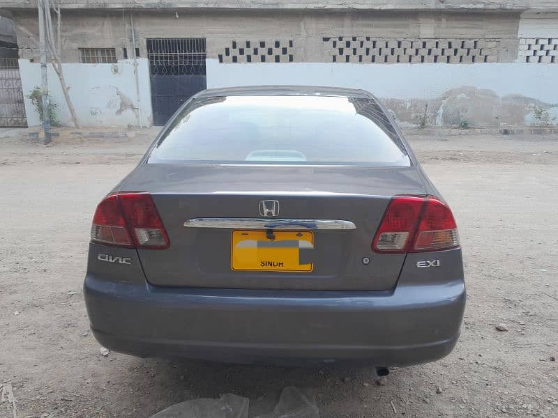 Honda Civic EXi 2004 4