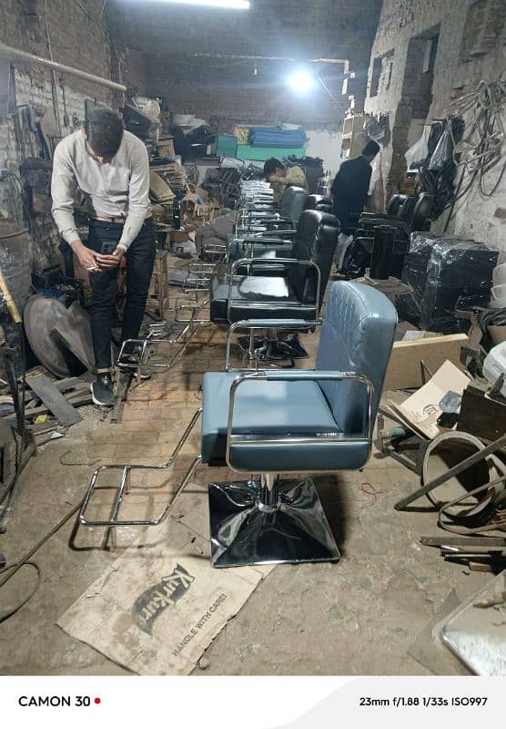 barber chair/saloon chair/cutting Chair/hydraulic chair/parlour chair 18