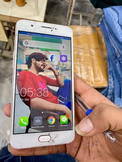 Oppo F1s 4/64 Gb full day bettry backup