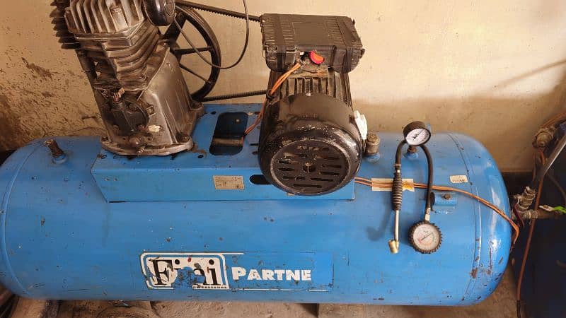 air compressor and tyres machine for sale 2