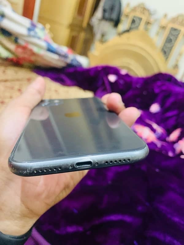 iPhone 11 64 GB 2