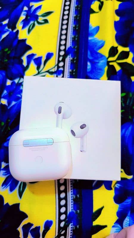 Apple Airpods 3rd Generation 10/10 condition 0