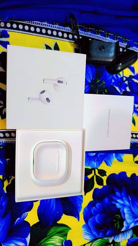 Apple Airpods 3rd Generation 10/10 condition 2