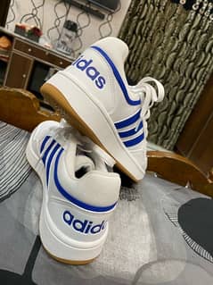 adidas / skechers / sneakers / chapal / slides / sandals / original