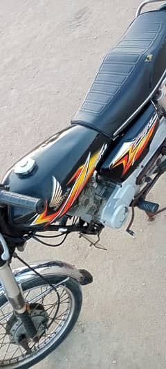 Honda 125 Karachi number first owner 0333/85/72/395