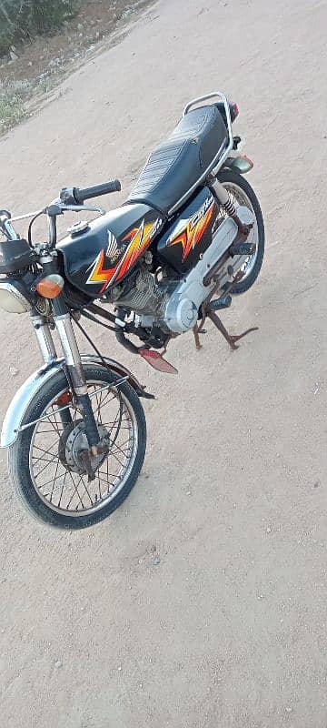 Honda 125 Karachi number first owner 0333/85/72/395 14