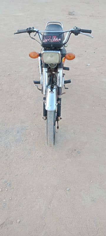 Honda 125 Karachi number first owner 0333/85/72/395 17