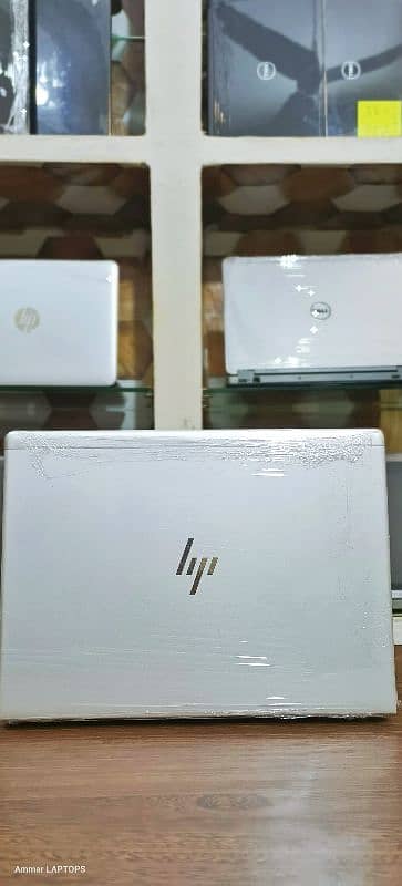 Hp elitebook 830 g5 i5 8th gen /new logo /ssd /baclit/face id 0