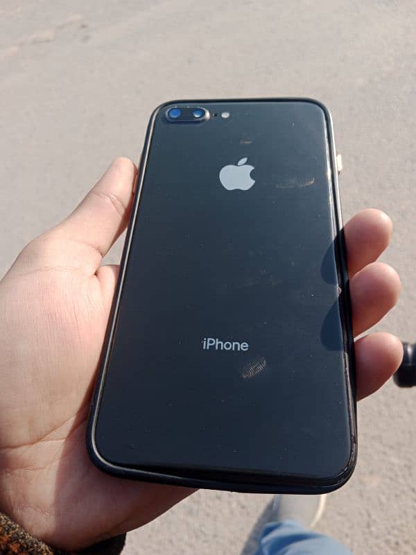 iPhone 8 plus 3