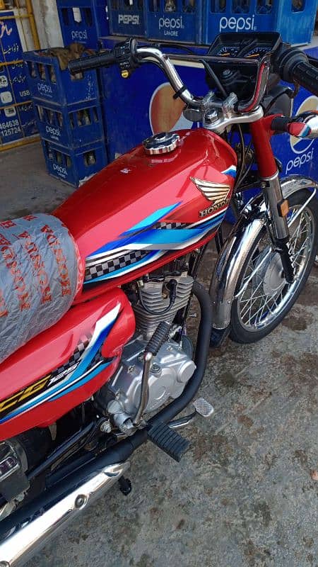 Honda 125 24 model brand new showroom condition 03446464638 10