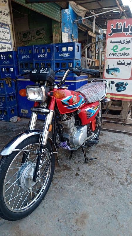 Honda 125 24 model brand new showroom condition 03446464638 13