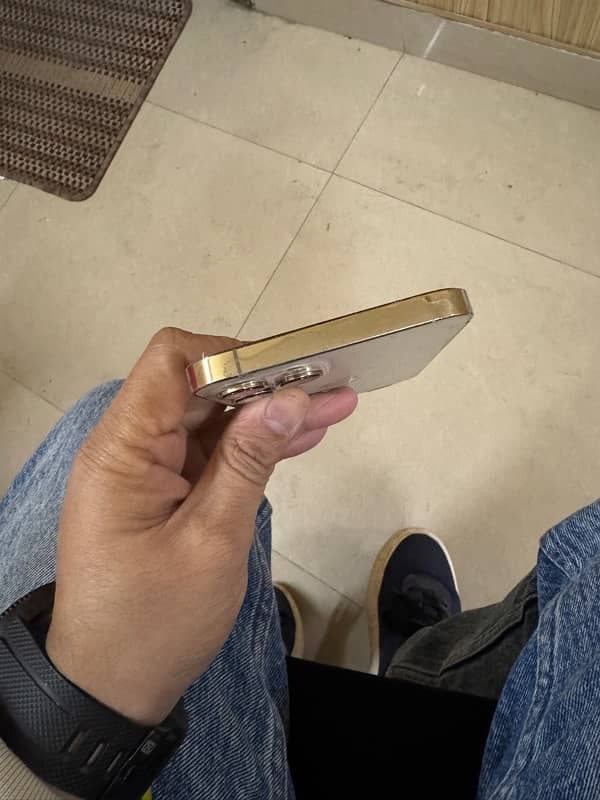 i phone 12 pro max Pta Golden Colour 128 Gb Complete Box 1