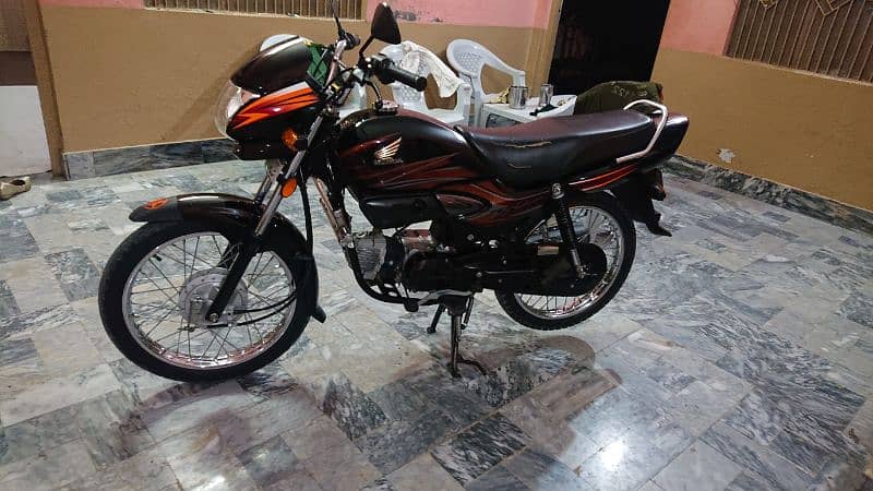 Honda pridor black antique pice total jeniun 1