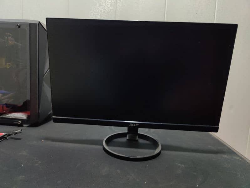 Acer LCD /Borderless Moniter 22" 0