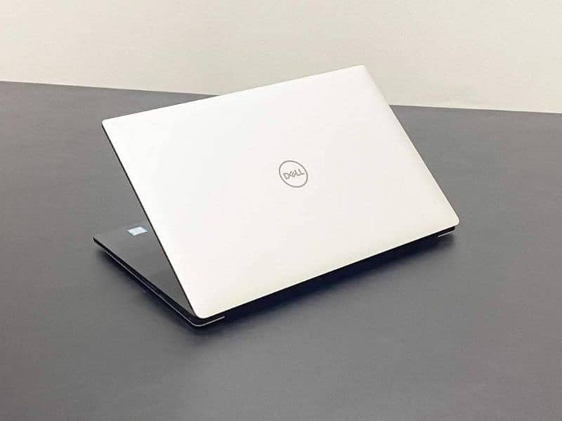 Dell Precision 5530 Corei7 8th Gen Workstation Laptop with 4GB Nvidia 2