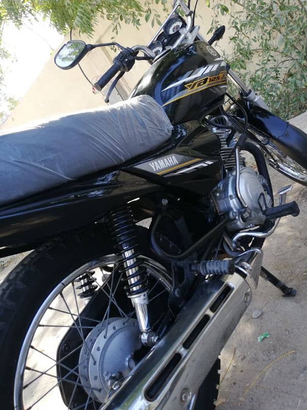 Yamaha yb 125z less used 10k running Sheesha condition ybz ybr 150 110 18