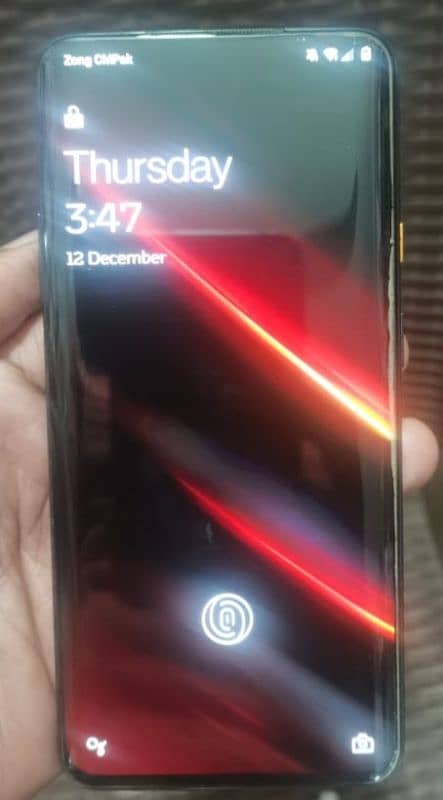 one plus 7t pro MacLean edition 5G 12/256 4