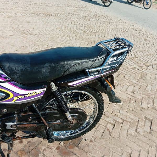 Honda Pridor used good condition 4