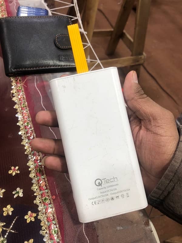 Q tech power bank 10000mah fast charging 1