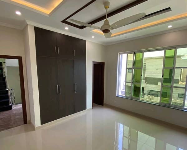 A Well Designed House Is Up For Sale In An Ideal Location In State Life Housing Society 3