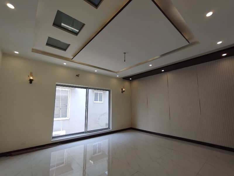 Original Pictures Cheap Price Hot Location Designer House For Sale Next To DHA Phase 4, 5 15