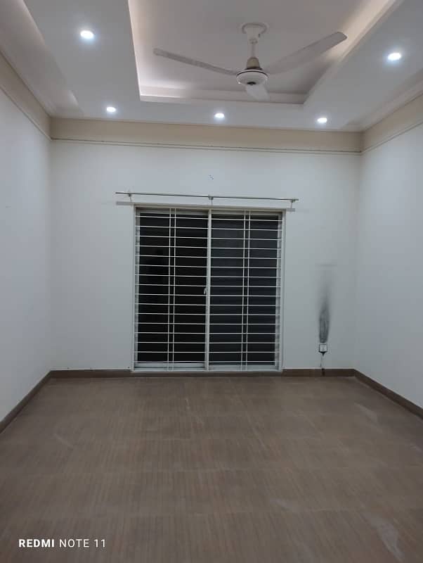 1 Kanal Slightly Used House For Sale Next To DHA Phase 4 & 5 8