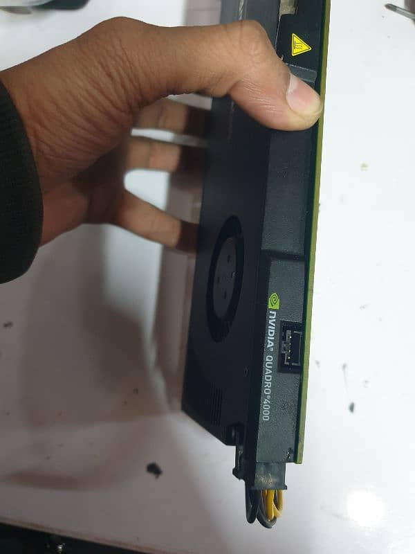 NVIDIA Quadro 4000 2GB DDR5 3