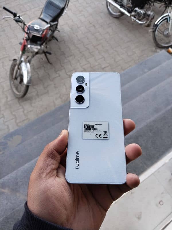 Realme C65 1