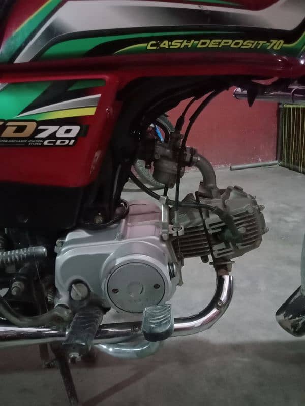 Honda 70cd red colour 3