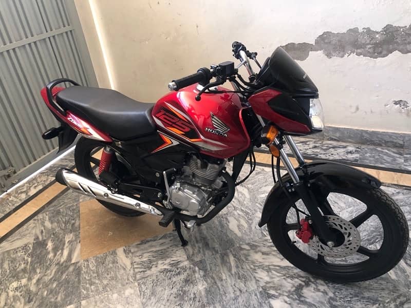 Honda cb125F 0