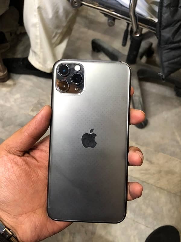 i phone 11 pro max 256GB 1