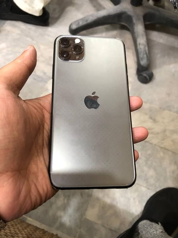 i phone 11 pro max 256GB 2