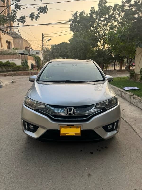 Honda Fit 2015 Urgent 0