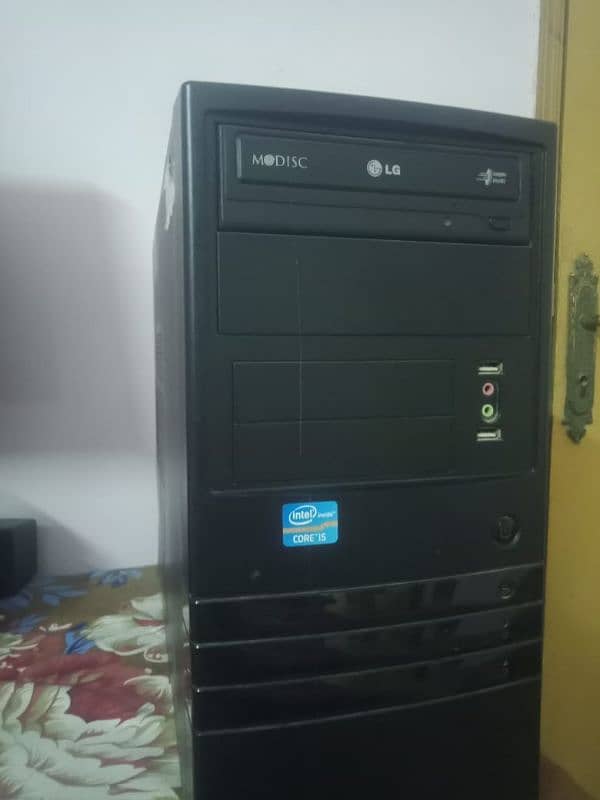 Urgent Xeon e3 1220 gaming PC full setup with graphic card 0