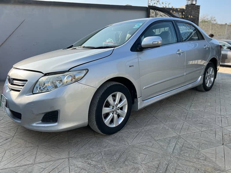 Toyota Corolla Altis 2010 4