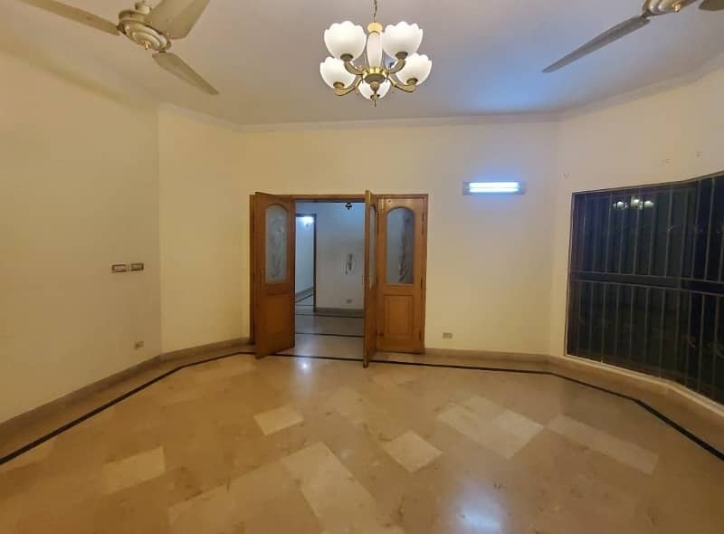 1 Kanal Luxury Upper Portion For Rent In DHA Phase 1,Block A, Lahore. 2