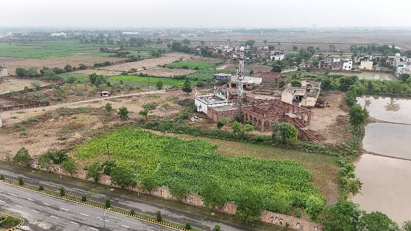 5 Marla Plot New Lahore City Ph2 B Block Plot # 298/B Prime Location Near Park & Masjid Ring Road 1 Km Interchange Envestor Price Me 5